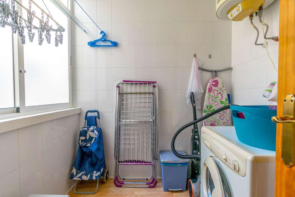 2 makuuhuone Huoneisto myytävänä paikassa Orihuela Costa mukana uima-altaan - 146 000 € (Ref: 9297904)