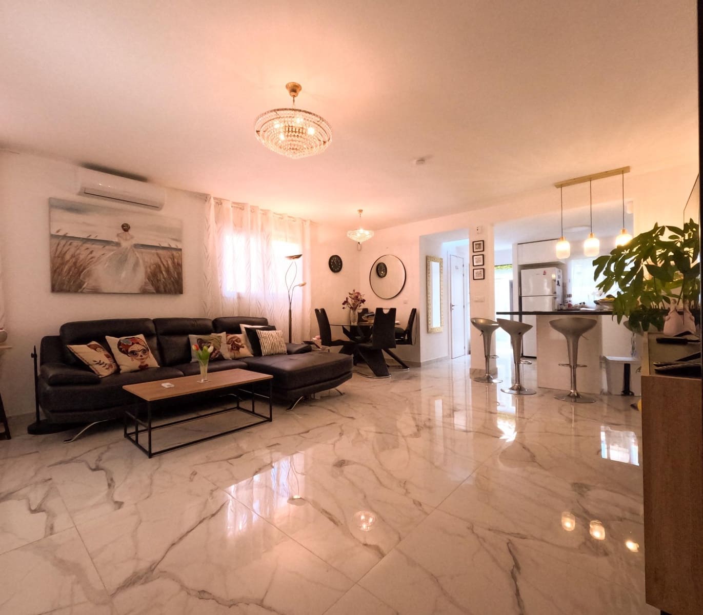 4 soverom Hus til salgs i Torrevieja med garasje - € 249 900 (Ref: 9297922)