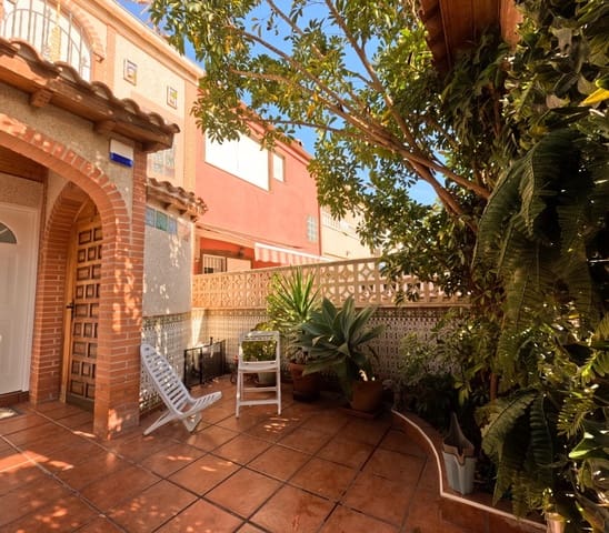 4 sypialnia Dom na sprzedaż w Playa de los Náufragos, Torrevieja z garażem - 249 900 € (Ref: 9297922)