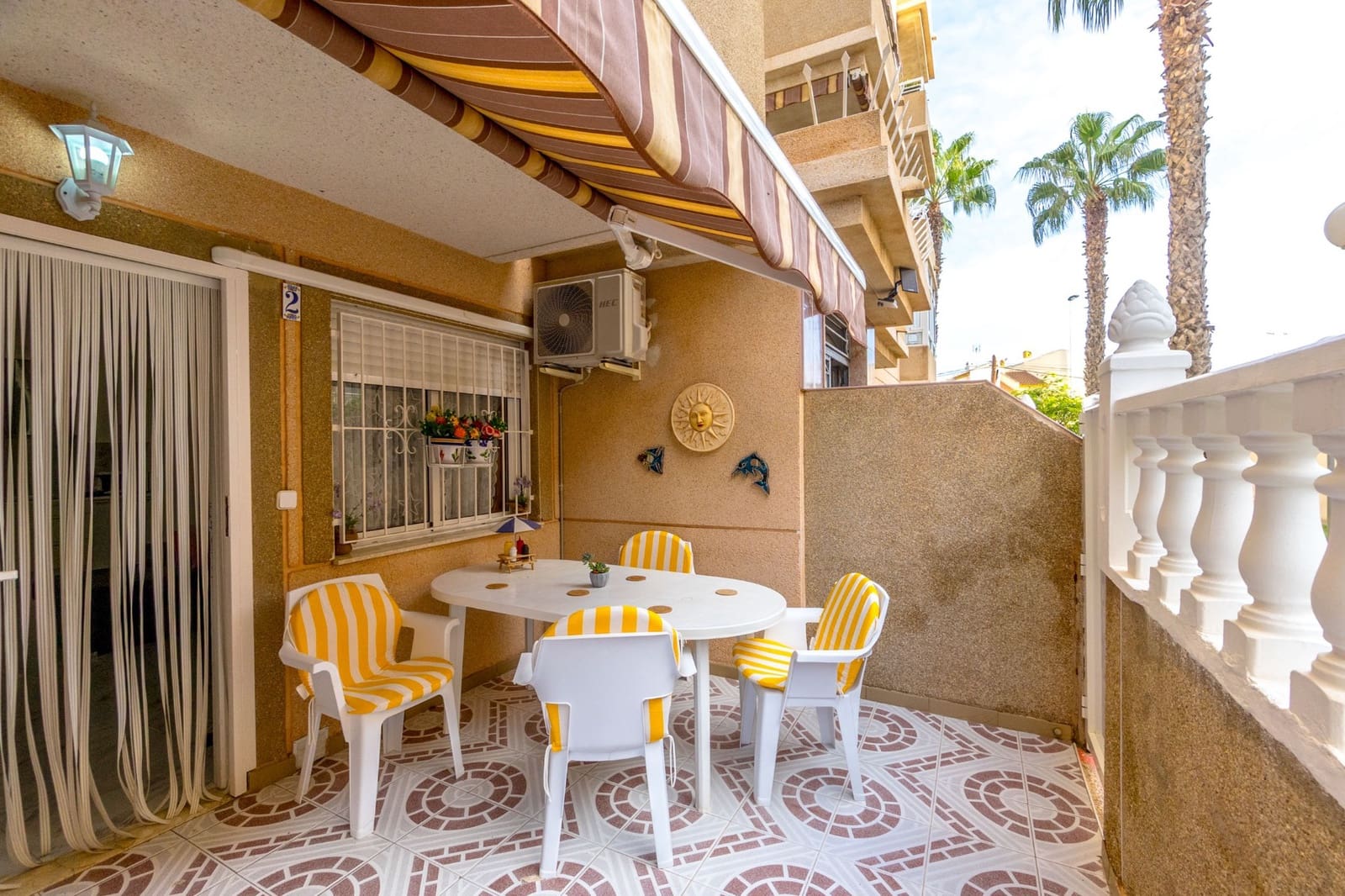 2 soveværelse Lejlighed til salg i Torrevieja med swimmingpool - € 129.900 (Ref: 9328587)