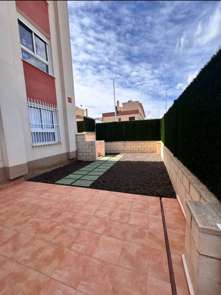 1 bedroom Apartment for sale in Orihuela with pool - € 131,500 (Ref: 9338603)