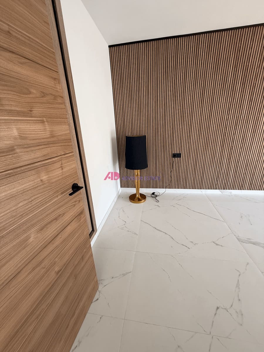 2 soverom Penthouse til salgs i Torrevieja med svømmebasseng - € 165 000 (Ref: 9338610)