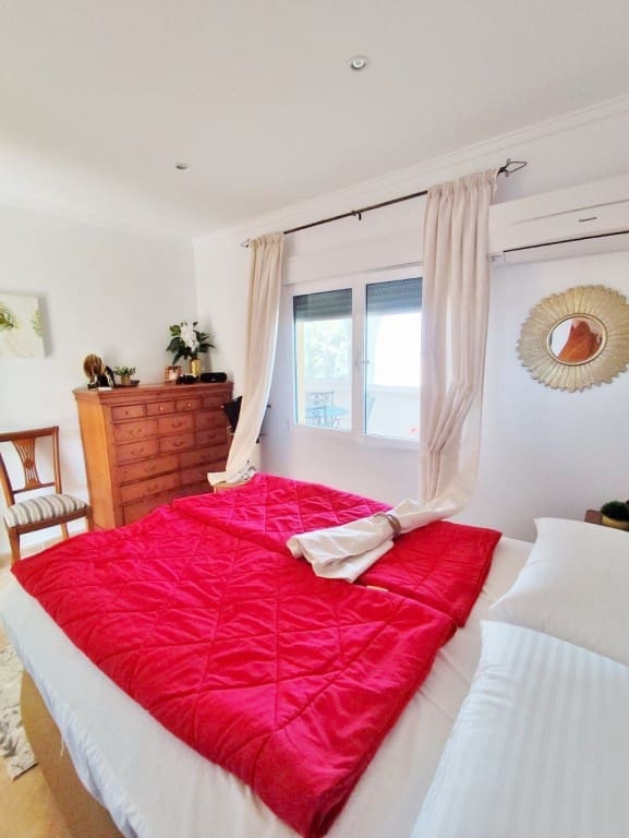 4 Zimmer Villa zu verkaufen in San Miguel de Salinas mit Pool Garage - 425.000 € (Ref: 9338612)