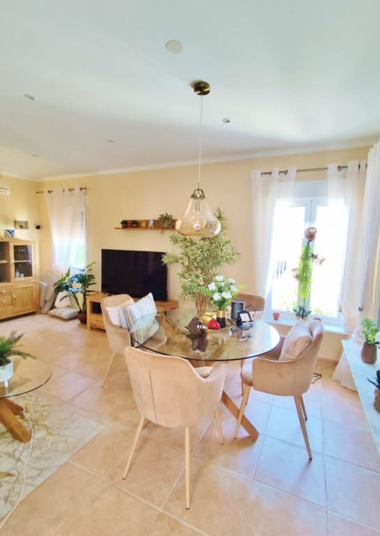 4 Zimmer Villa zu verkaufen in San Miguel de Salinas mit Pool Garage - 425.000 € (Ref: 9338612)