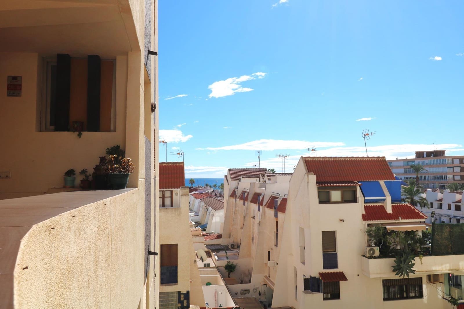 2 soverom Leilighet til salgs i Torrevieja med svømmebasseng - € 139 000 (Ref: 9338615)