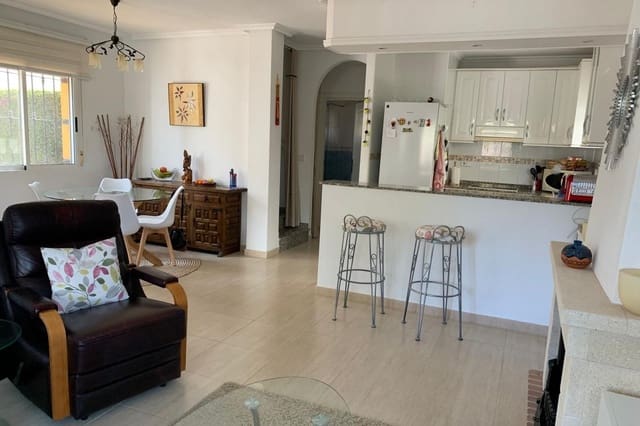 Chalet de 3 habitaciones en El Raso, Guardamar del Segura en venta con piscina garaje - 269.000 € (Ref: 9341647)