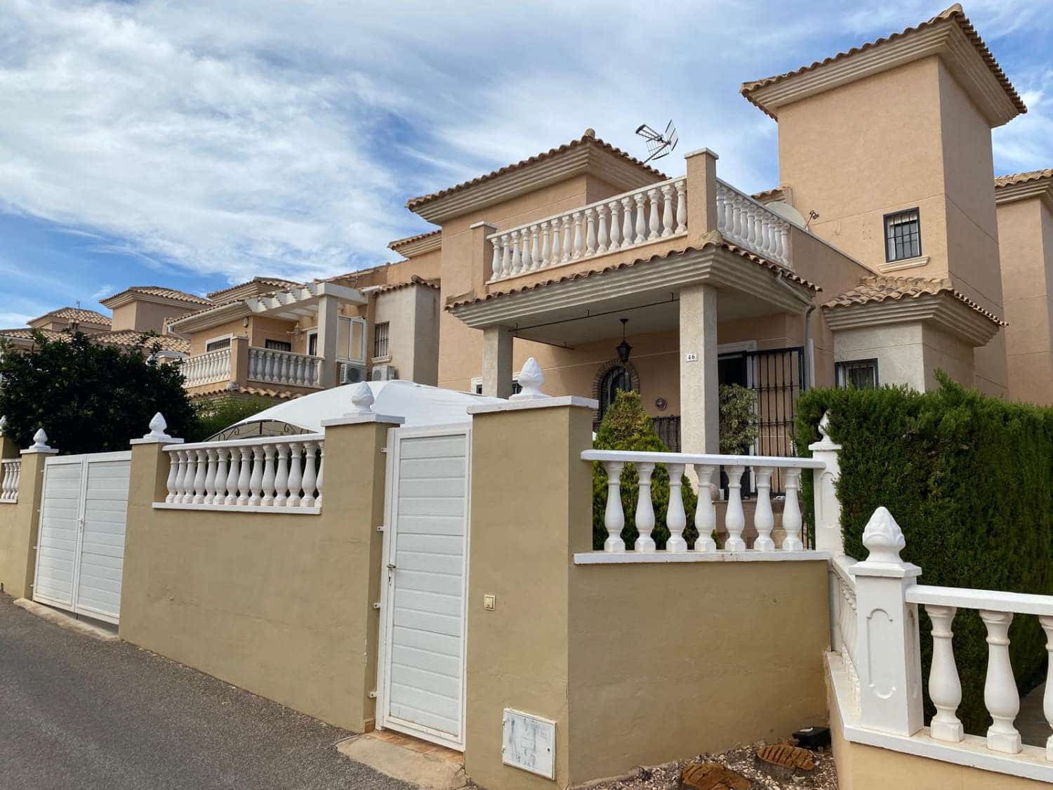 4 camera da letto Villa in vendita in Orihuela con piscina - 340.000 € (Rif: 9341648)