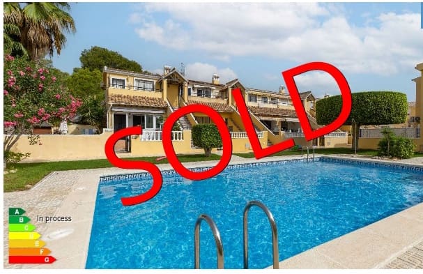 2 quarto Bungalow para venda em San Miguel de Salinas com piscina - 149 900 € (Ref: 9341653)