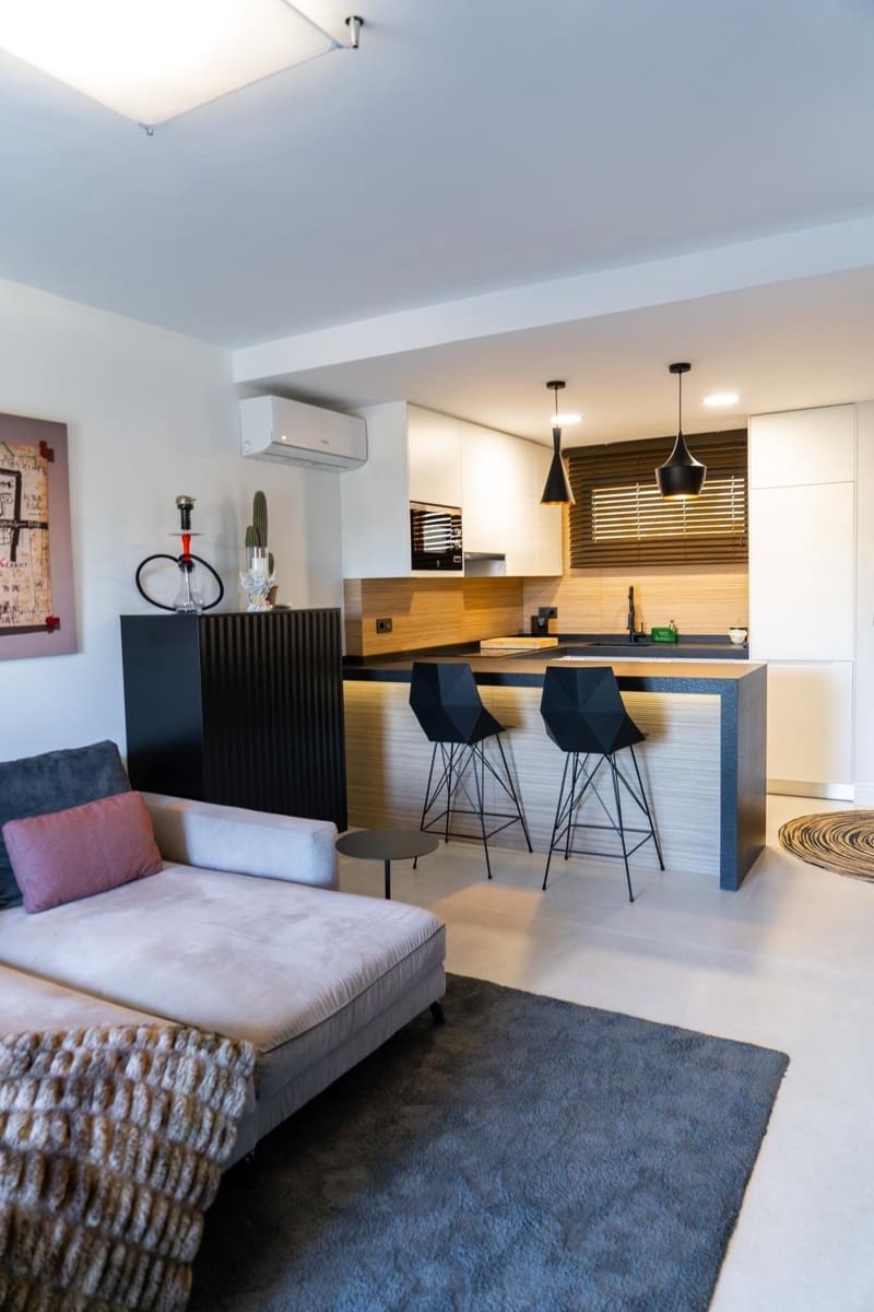 2 soverom Leilighet til salgs i Torrevieja med svømmebasseng - € 275 000 (Ref: 9341664)