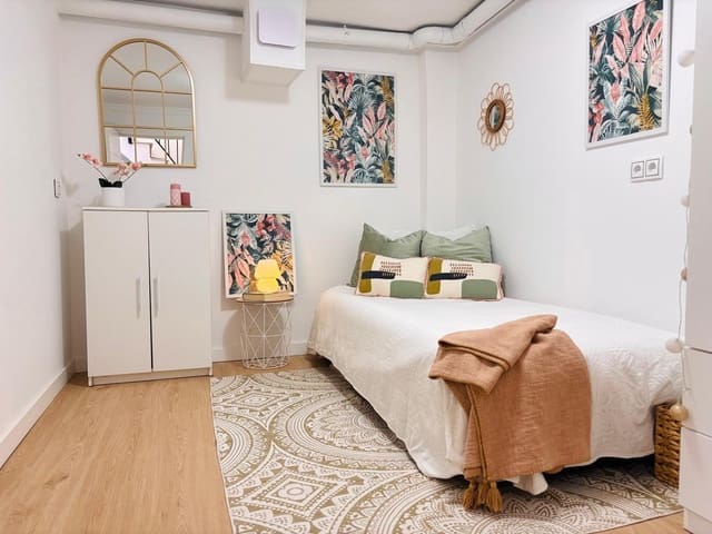 Apartamento de 2 habitaciones en Avenida Habaneras - Curva de Palangre, Torrevieja en venta - 122.000 € (Ref: 9341665)