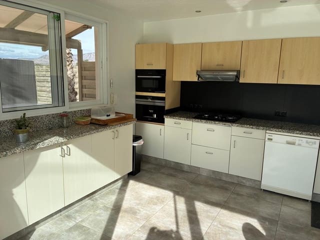 5 bedroom Villa for sale in Crevillente / Crevillent with pool - € 475,000 (Ref: 9341669)