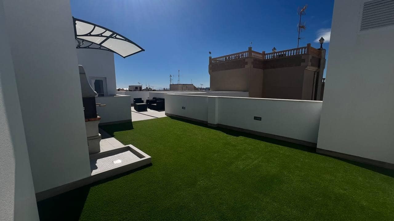 2 soveværelse Lejlighed til salg i Torrevieja - € 239.000 (Ref: 9341672)