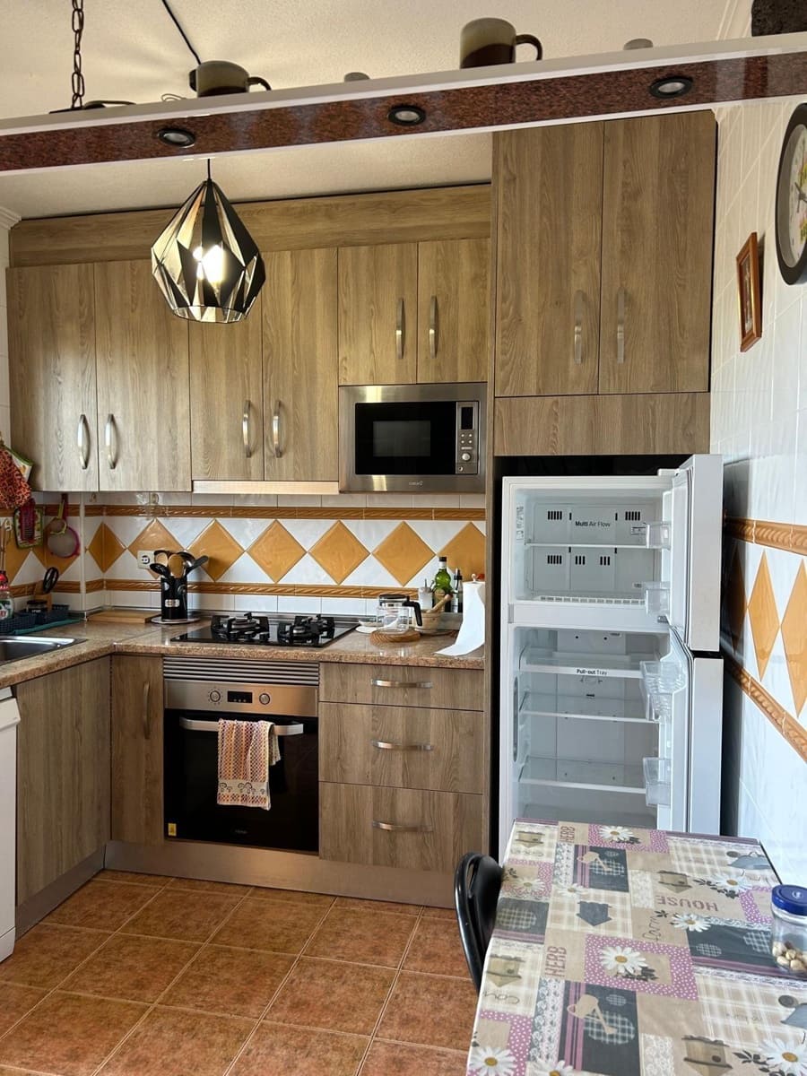 2 sovrum Lägenhet till salu i Orihuela Costa med pool - 199 000 € (Ref: 9341679)