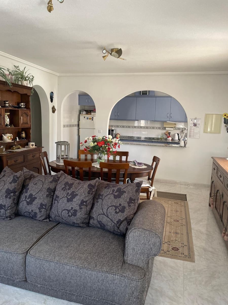 Chalet de 3 habitaciones en Ciudad Quesada en venta con piscina - 340.000 € (Ref: 9341681)