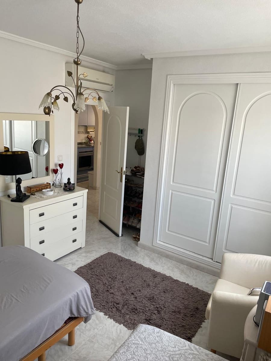 Chalet de 3 habitaciones en Ciudad Quesada en venta con piscina - 340.000 € (Ref: 9341681)