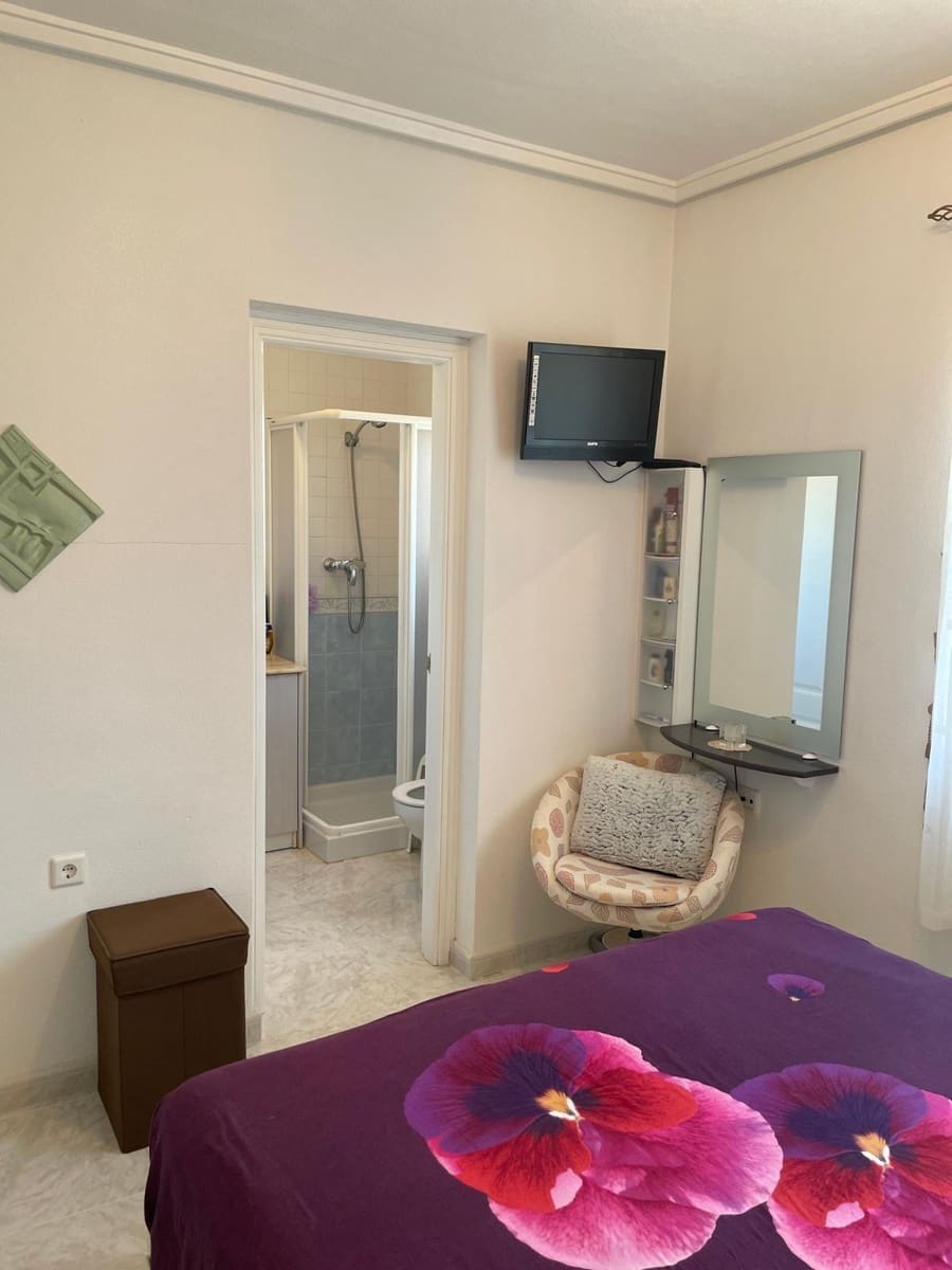 Chalet de 3 habitaciones en Ciudad Quesada en venta con piscina - 340.000 € (Ref: 9341681)