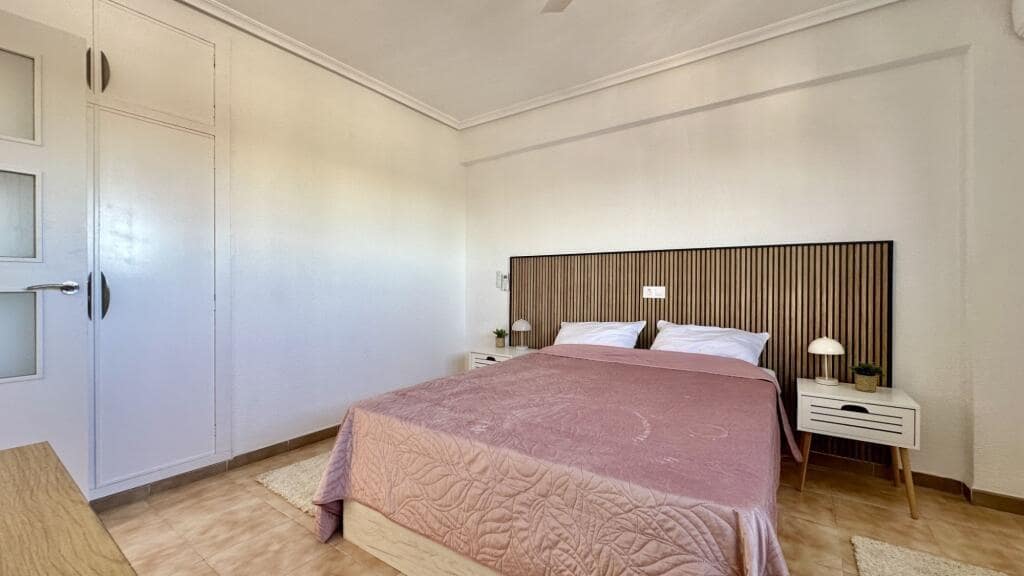 2 slaapkamer Penthouse te koop in Torrevieja - € 247.000 (Ref: 9345509)