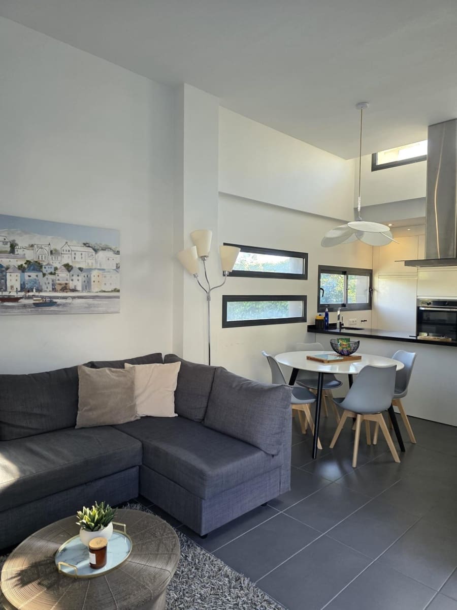 3 bedroom Villa for sale in Orihuela Costa - € 339,000 (Ref: 9345514)