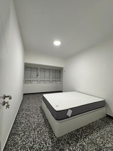 5 soveværelse Lejlighed til salg i Puerto Deportivo, Torrevieja - € 191.000 (Ref: 9345516)