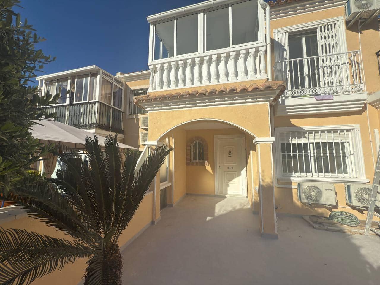 2 Zimmer Haus zu verkaufen in Torrevieja mit Garage - 199.600 € (Ref: 9345517)