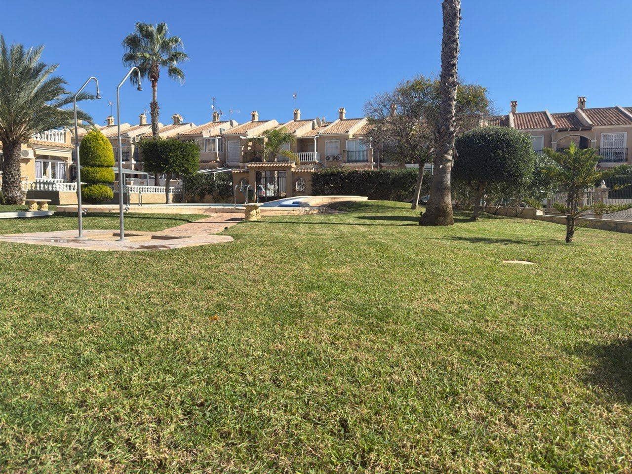 2 Zimmer Haus zu verkaufen in Torrevieja mit Garage - 199.600 € (Ref: 9345517)