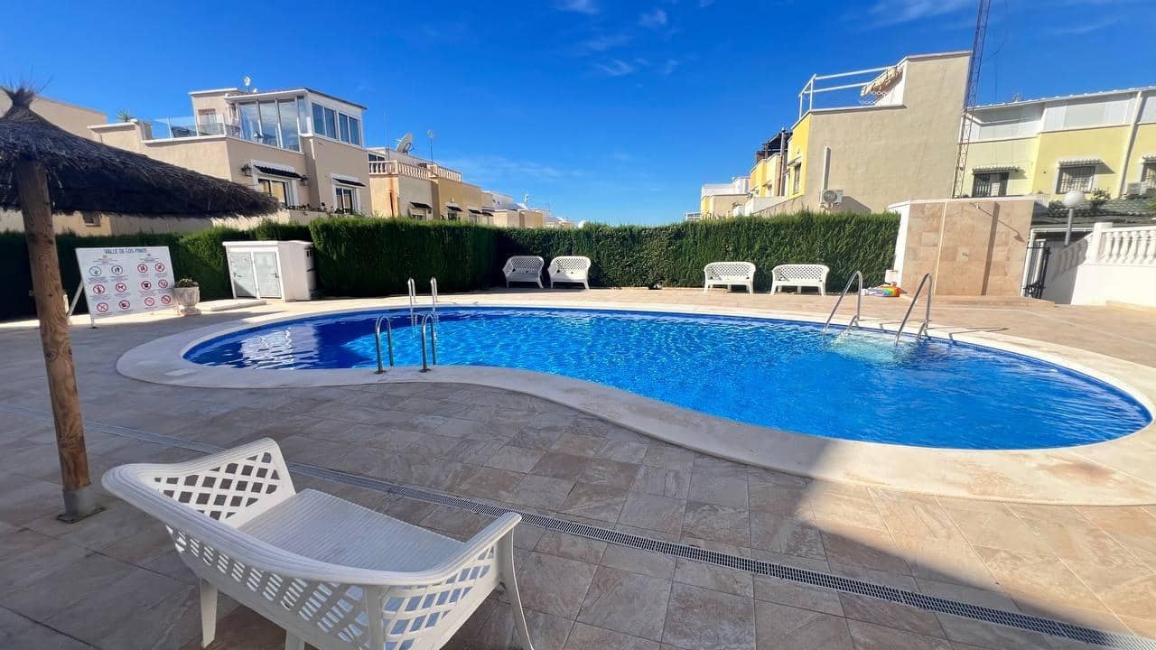 3 sovrum Hus till salu i Orihuela Costa med pool - 179 000 € (Ref: 9345521)