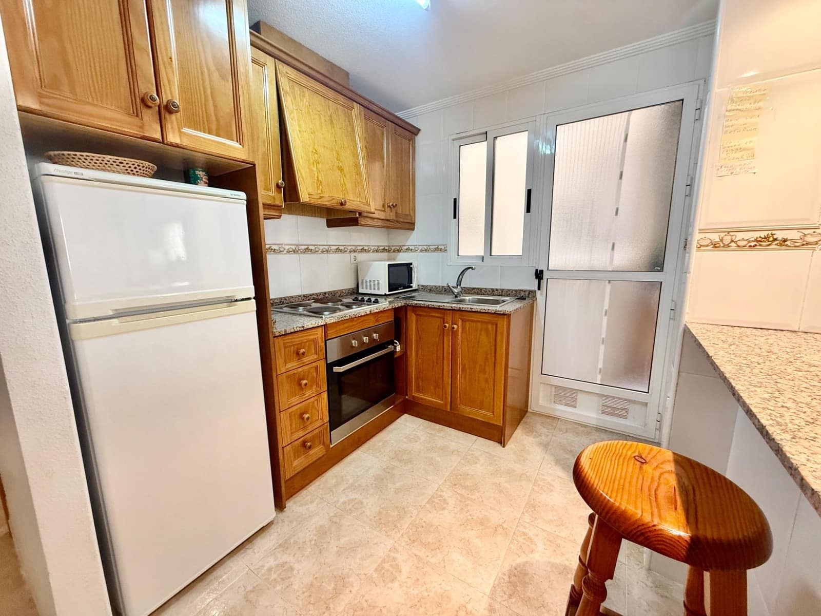 2 soveværelse Lejlighed til salg i Torrevieja med swimmingpool - € 124.900 (Ref: 9345524)