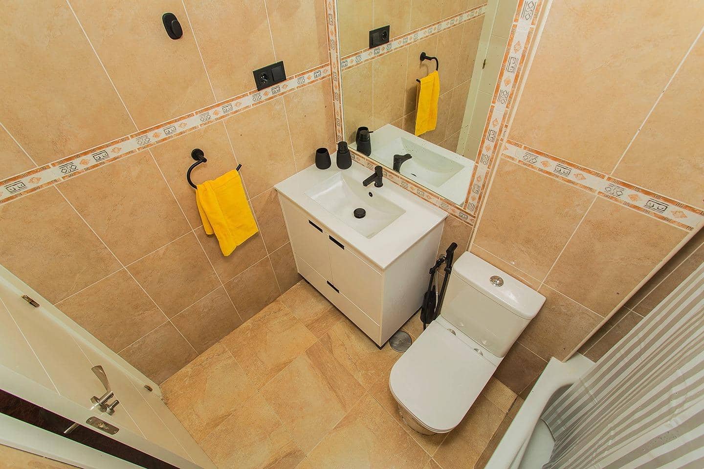 4 sypialnia Dom blizniak na sprzedaż w Orihuela z garażem - 200 000 € (Ref: 9345537)