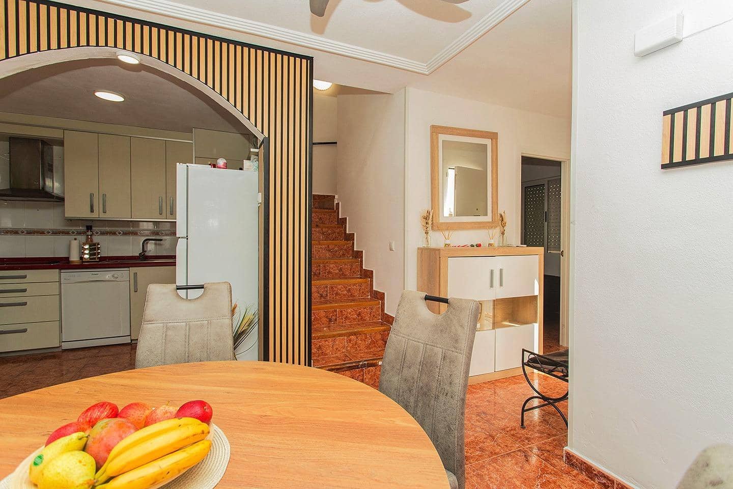 4 sypialnia Dom blizniak na sprzedaż w Orihuela z garażem - 200 000 € (Ref: 9345537)