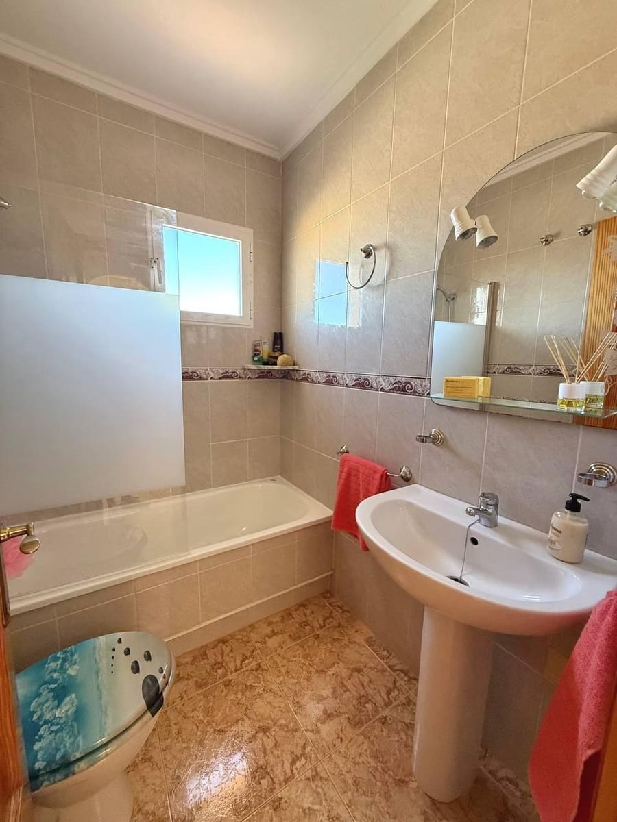 2 soverom Bungalow til salgs i Orihuela Costa med garasje - € 128 000 (Ref: 9372280)