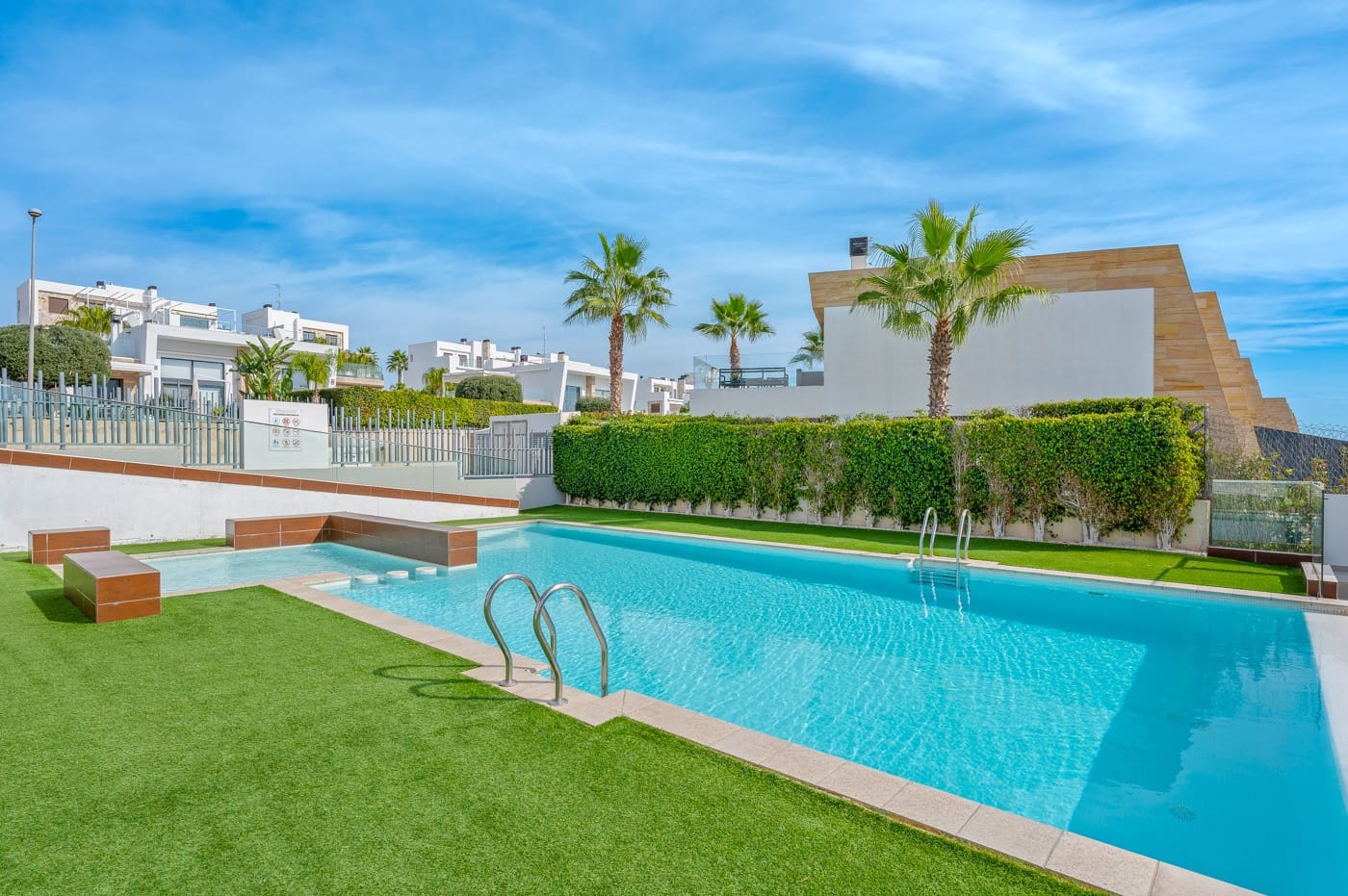 3 bedroom Villa for sale in Orihuela Costa - € 565,000 (Ref: 9372286)
