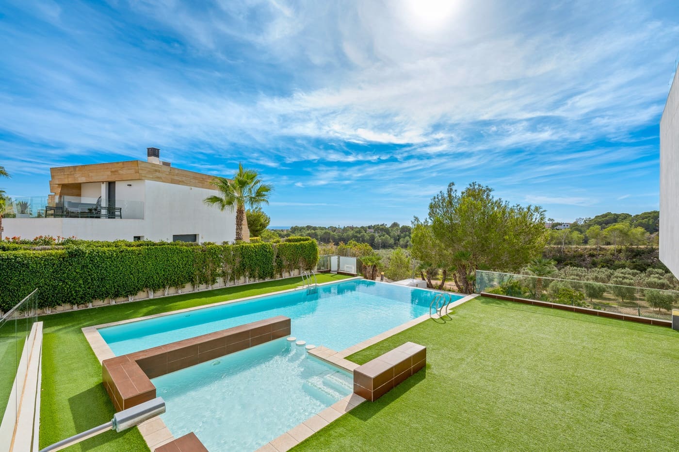 3 bedroom Villa for sale in Orihuela Costa - € 565,000 (Ref: 9372286)