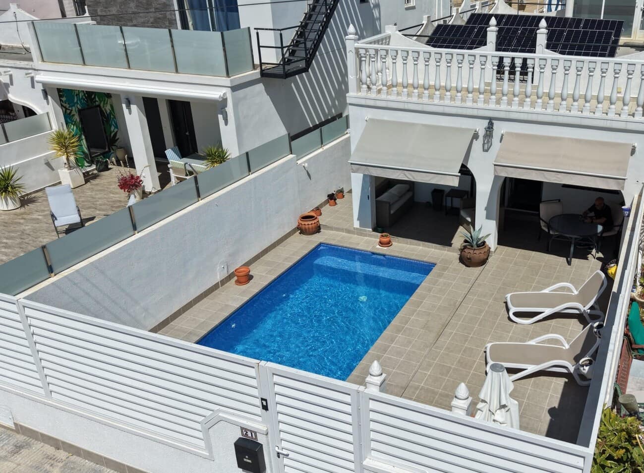 2 makuuhuone Bungalow myytävänä paikassa Villamartin mukana uima-altaan - 240 000 € (Ref: 9372307)