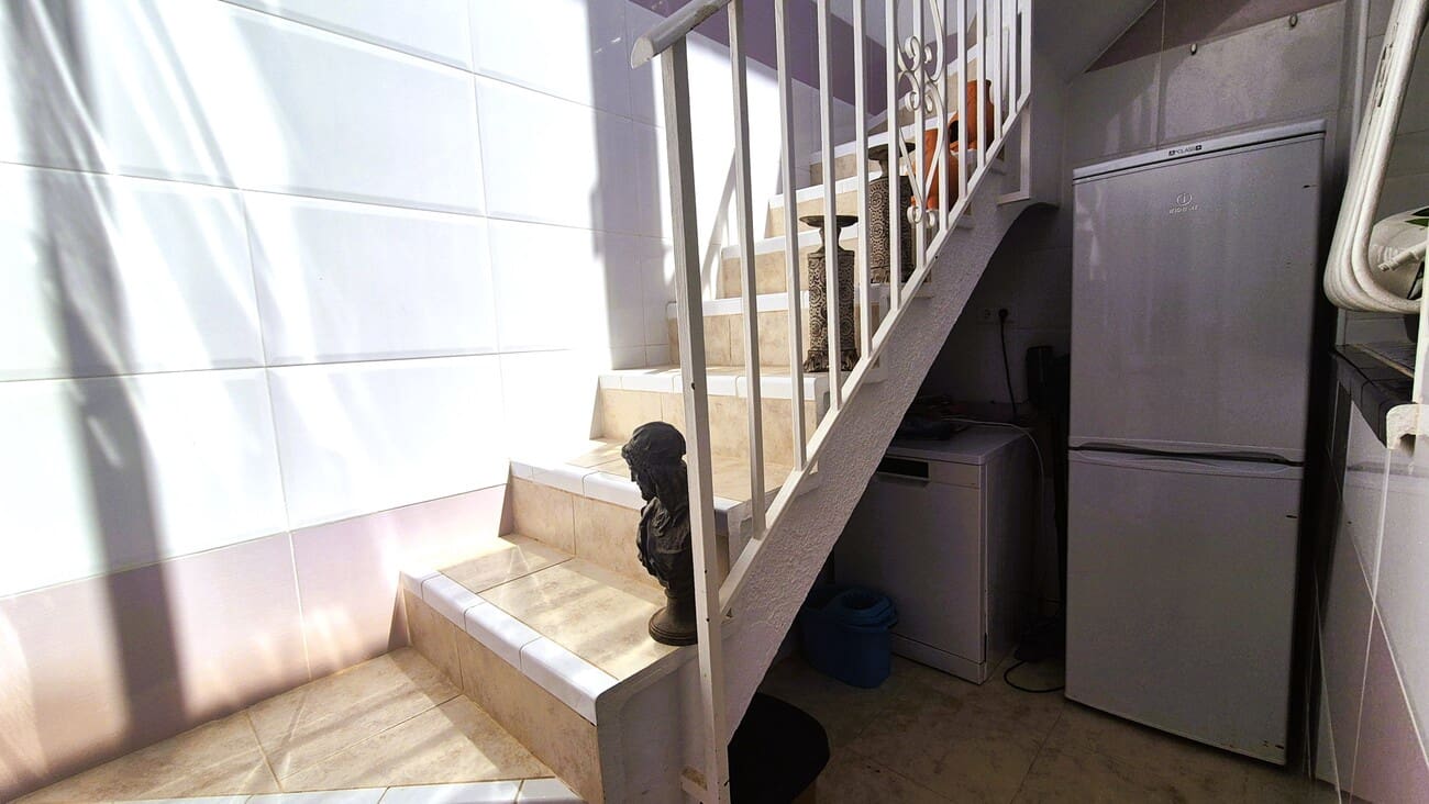 2 makuuhuone Bungalow myytävänä paikassa Villamartin mukana uima-altaan - 240 000 € (Ref: 9372307)