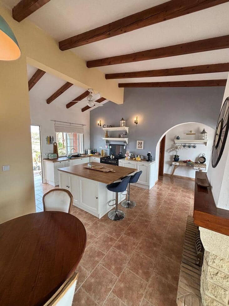 3 bedroom Finca/Country House for sale in Dolores with pool garage - € 460,000 (Ref: 9379325)