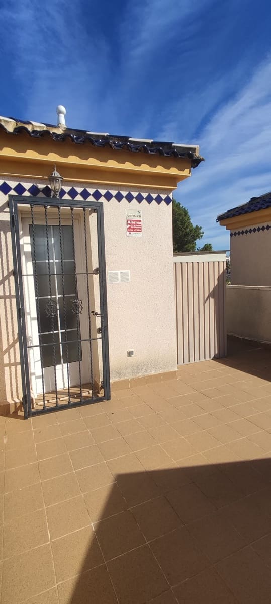 3 slaapkamer Huis te koop in Guardamar del Segura met zwembad - € 214.900 (Ref: 9383833)