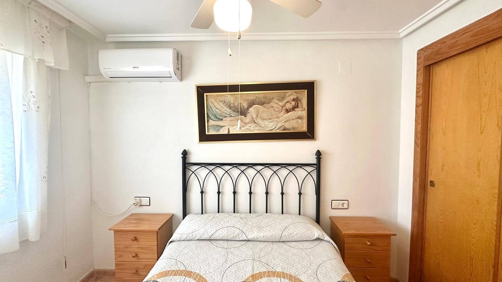 2 makuuhuone Bungalow myytävänä paikassa Torrevieja mukana uima-altaan - 154 900 € (Ref: 9383841)