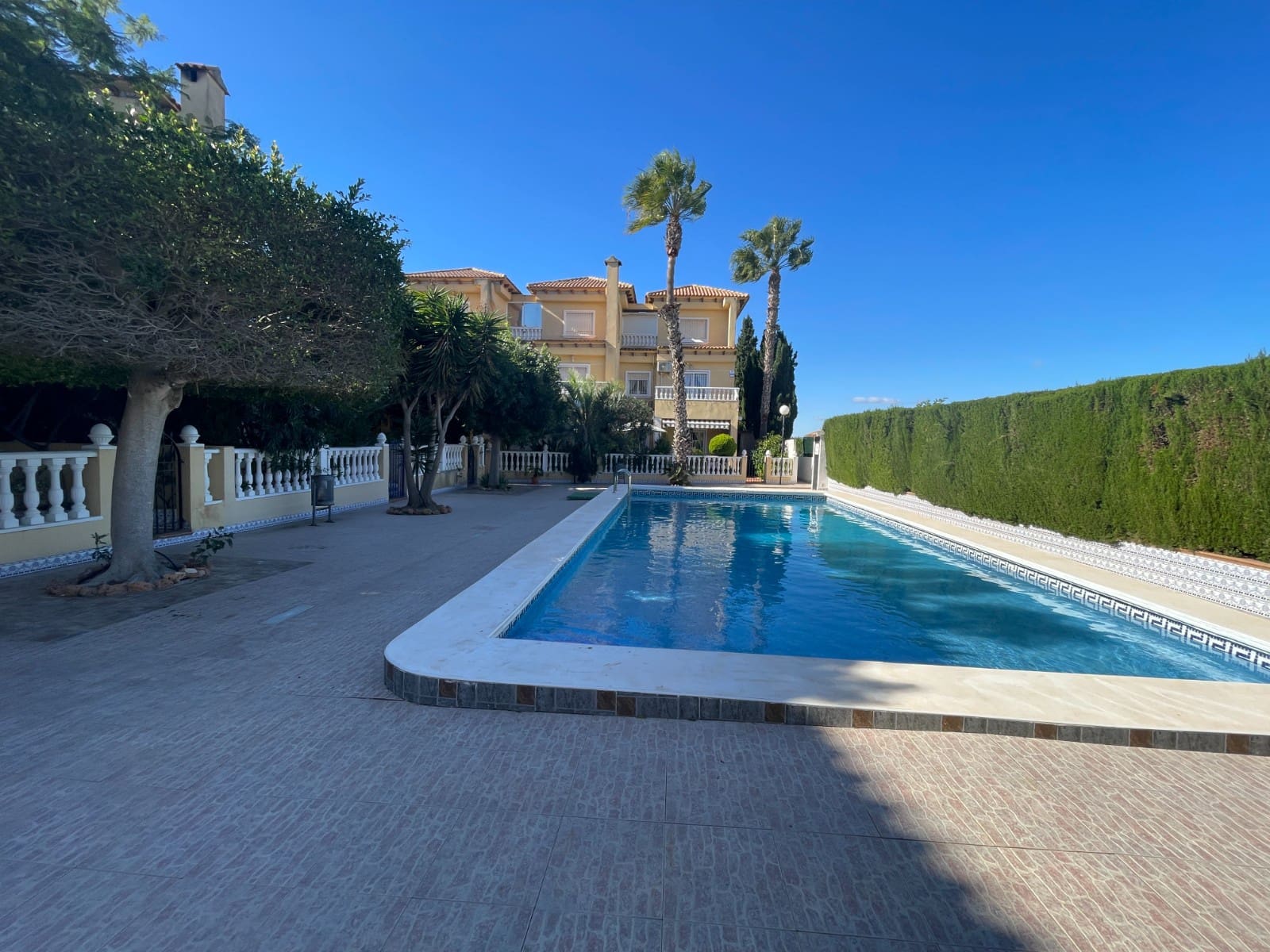 4 soveværelse Villa til salg i Guardamar del Segura - € 410.000 (Ref: 9383842)