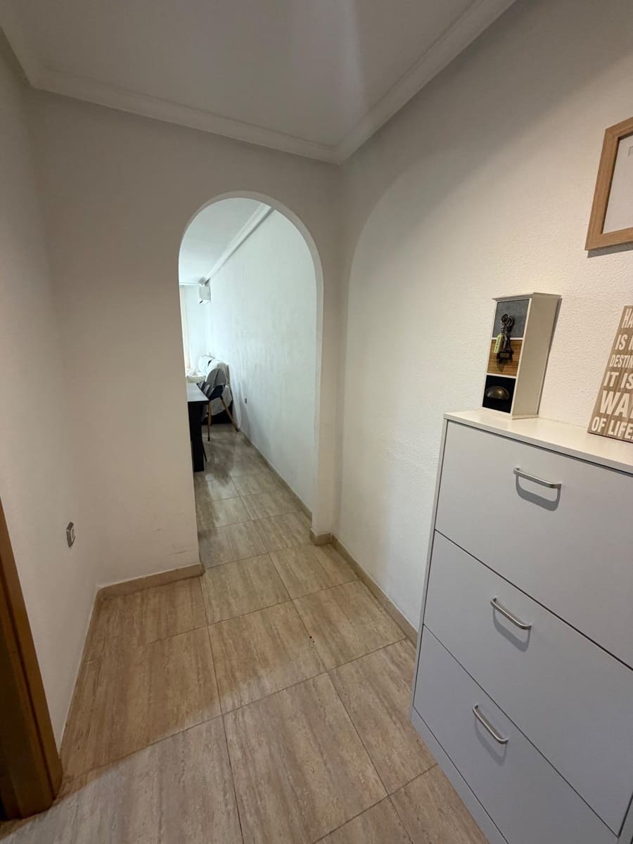 2 sypialnia Apartament na sprzedaż w Torrevieja z basenem - 189 000 € (Ref: 9383850)