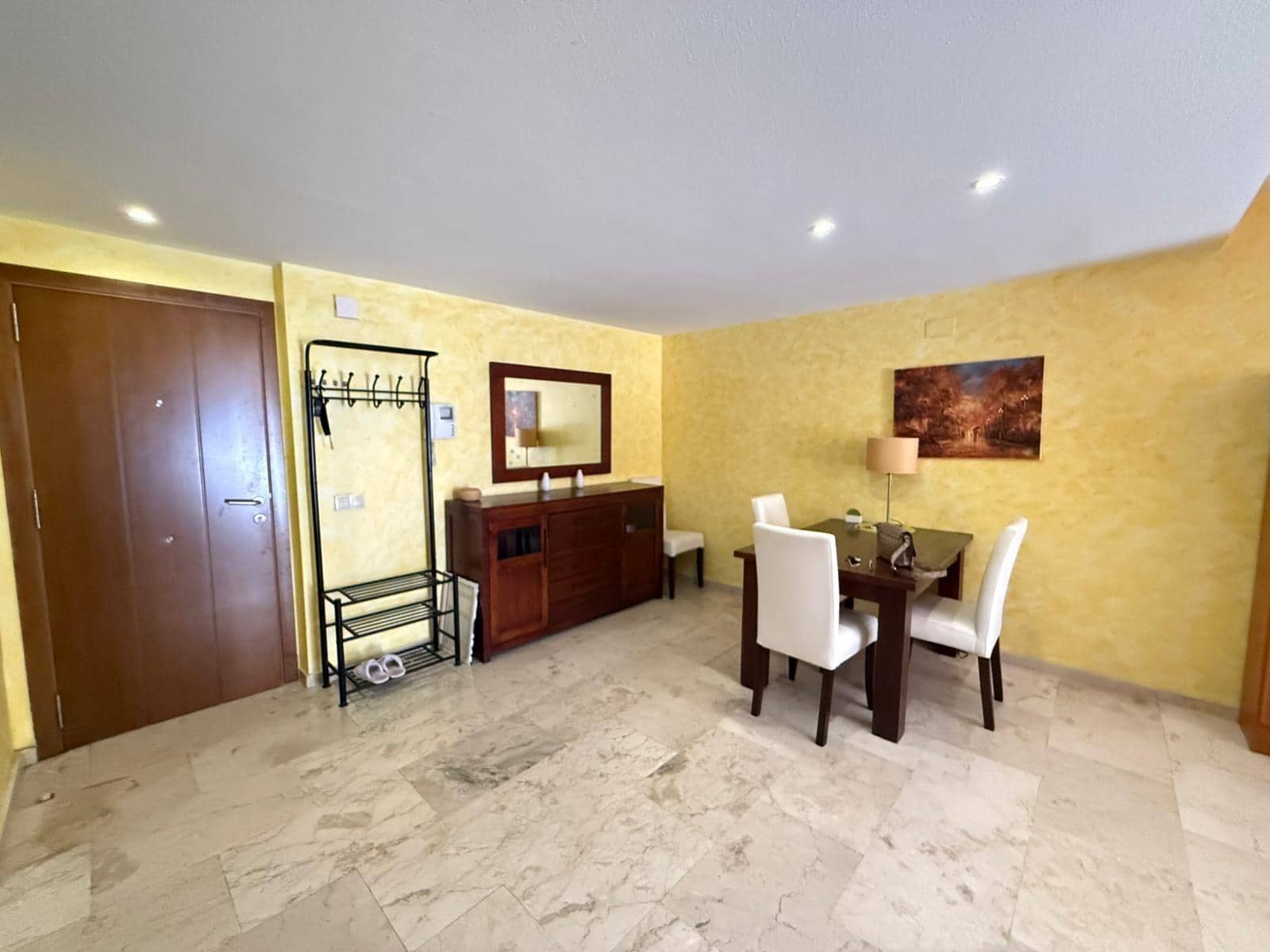 2 soveværelse Lejlighed til salg i Torrevieja med swimmingpool - € 239.900 (Ref: 9383851)