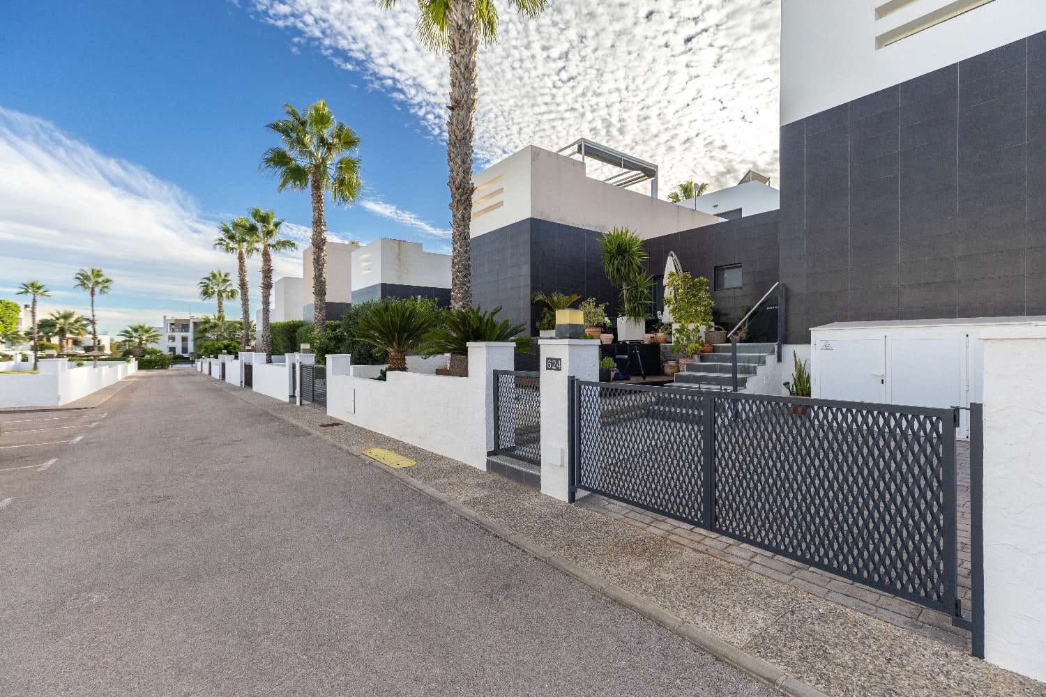 3 soverom Villa til salgs i Orihuela med garasje - € 339 000 (Ref: 9391179)