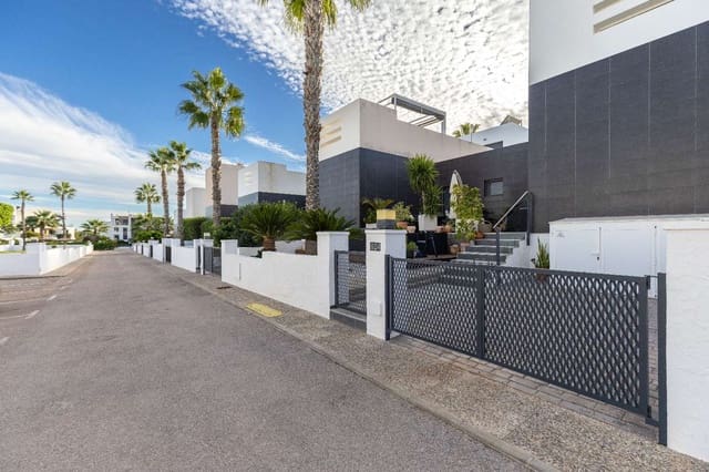 3 soverom Villa til salgs i Las Filipinas med garasje - € 339 000 (Ref: 9391179)