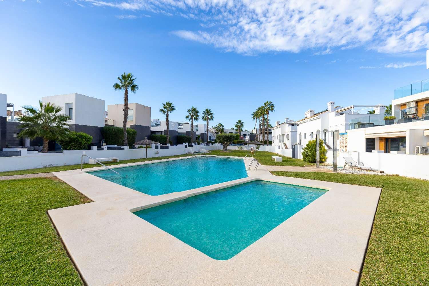 3 soverom Villa til salgs i Orihuela med garasje - € 339 000 (Ref: 9391179)
