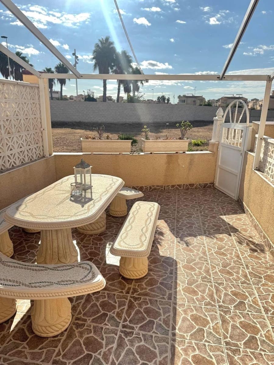 3 makuuhuone Huoneisto myytävänä paikassa Torrevieja - 185 000 € (Ref: 9391184)