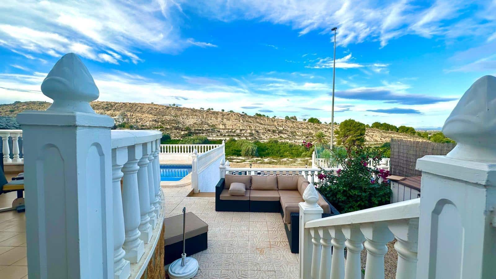 3 chambre Villa/Maison à vendre à Bigastro avec piscine - 280 000 € (Ref: 9391201)