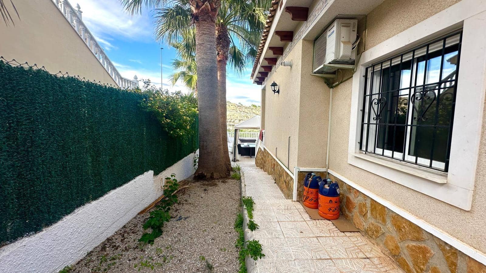 3 chambre Villa/Maison à vendre à Bigastro avec piscine - 280 000 € (Ref: 9391201)