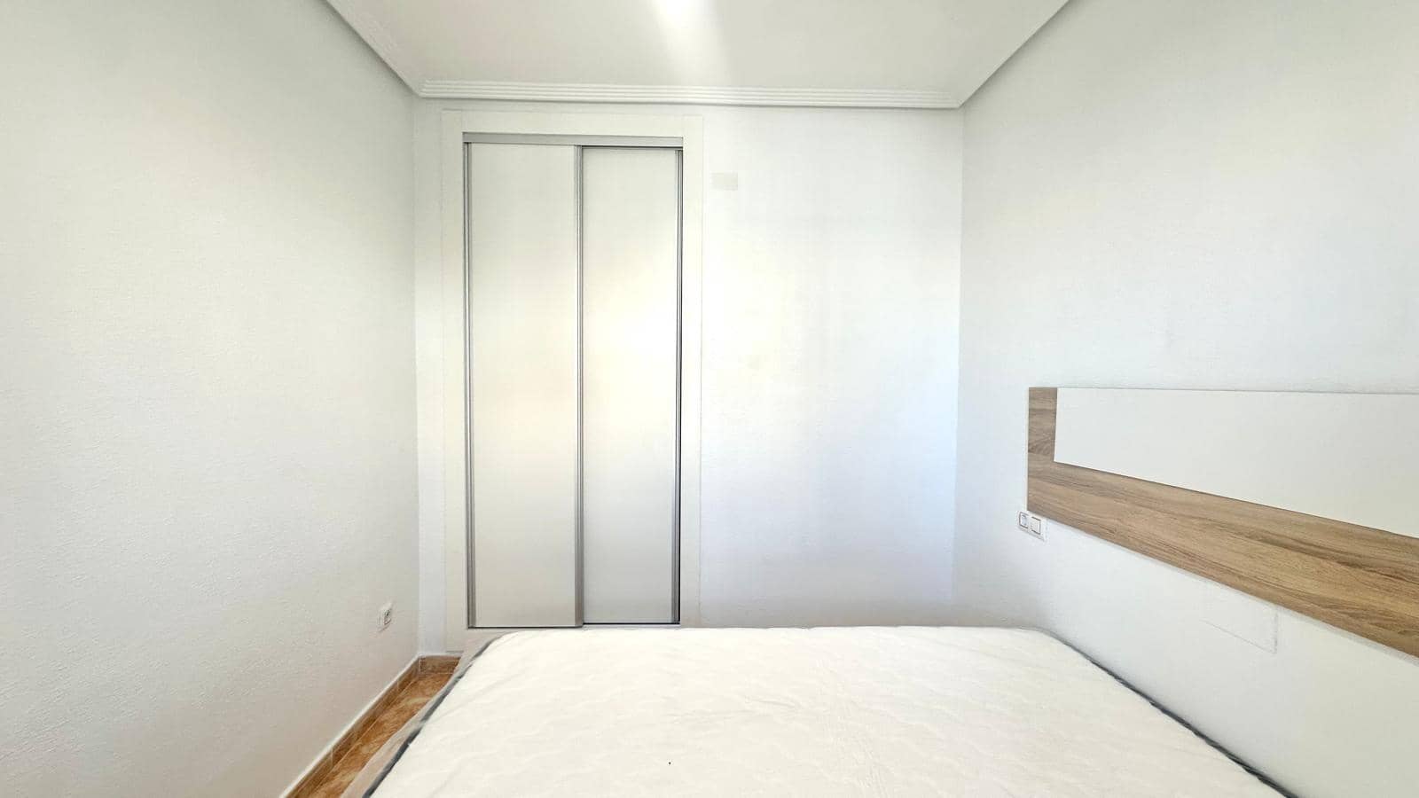 2 bedroom Bungalow for sale in Torrevieja - € 159,900 (Ref: 9391202)