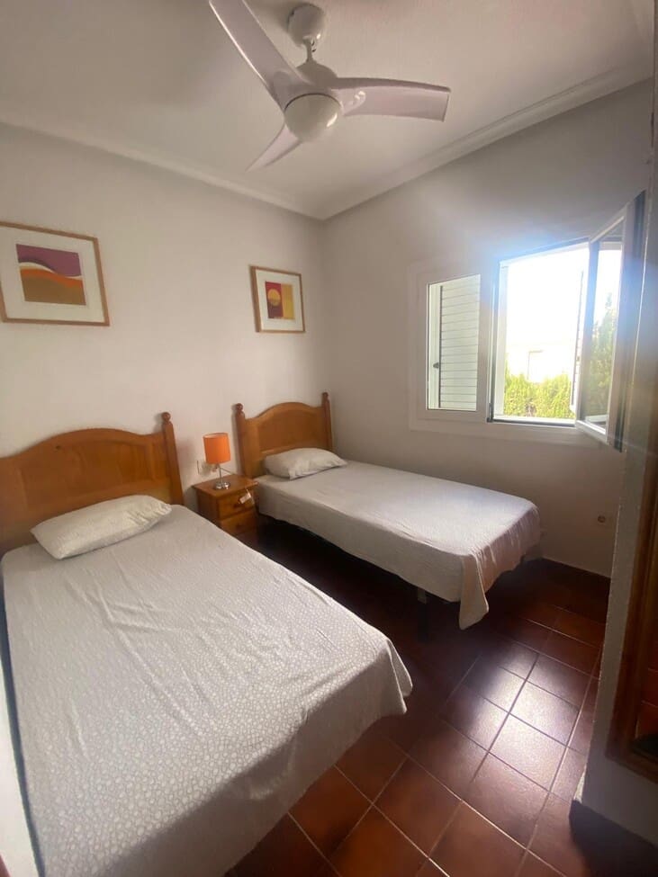 5 bedroom Villa for sale in Los Balcones with pool garage - € 350,000 (Ref: 9391205)