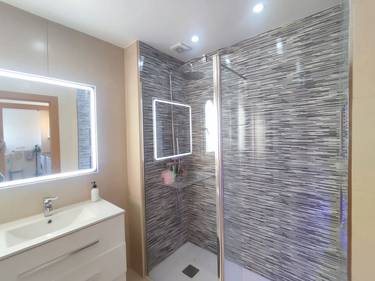 2 bedroom Apartment for sale in Avileses with pool garage - € 142,500 (Ref: 9393416)