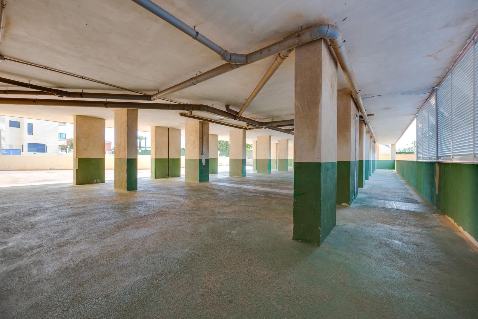 3 soveværelse Lejlighed til salg i Torrevieja med swimmingpool garage - € 194.900 (Ref: 9393426)